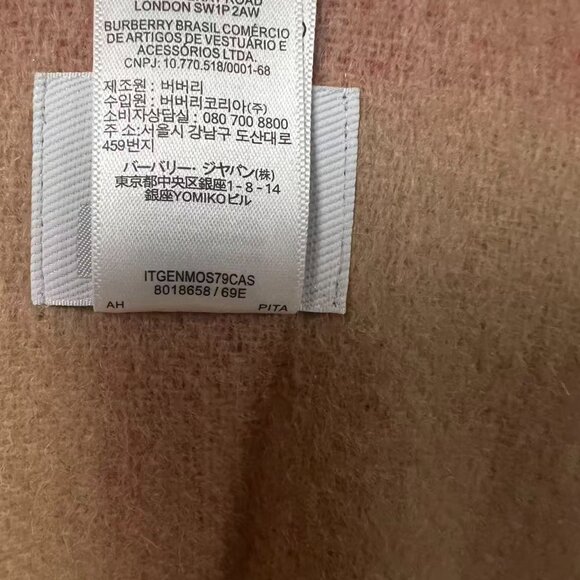 Burberry Reversible Check Wool Cape - Picture 6 of 6